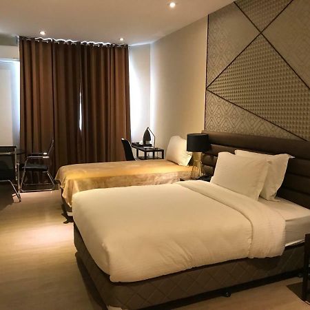 Maxx Hotel Ortigas Pasig City Exterior photo