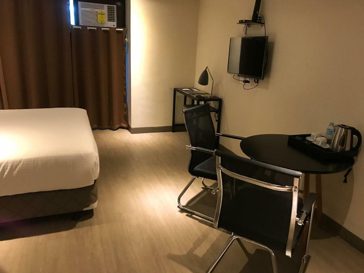 Maxx Hotel Ortigas Pasig City Exterior photo